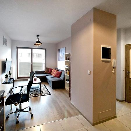 Airport Okecie Klobucka P&O Serviced Apartments Varsovie Extérieur photo