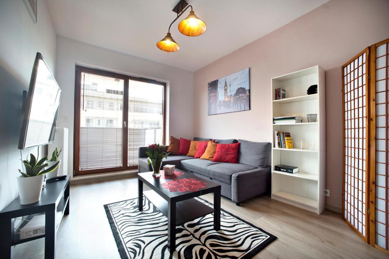 Airport Okecie Klobucka P&O Serviced Apartments Varsovie Extérieur photo