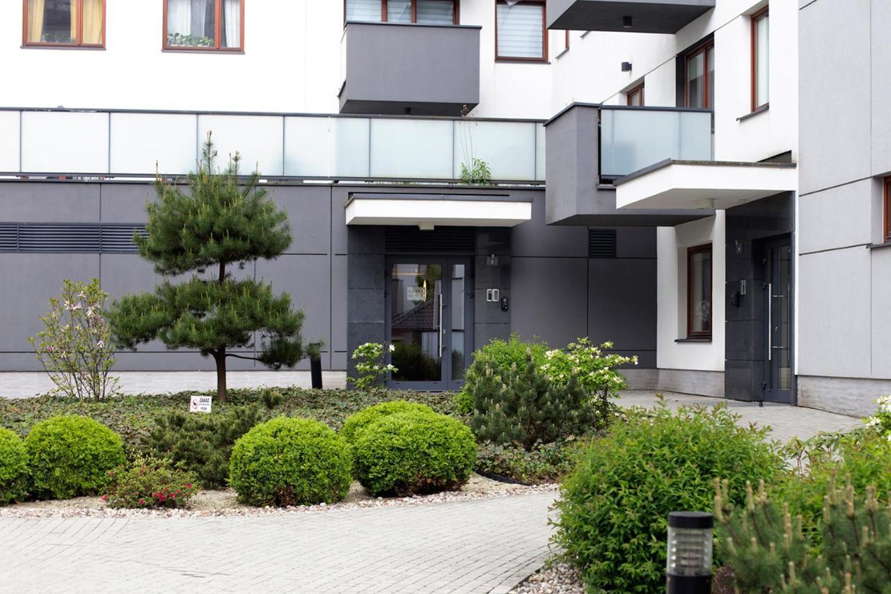 Airport Okecie Klobucka P&O Serviced Apartments Varsovie Extérieur photo